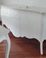 Credenza due ante e tre cassetti