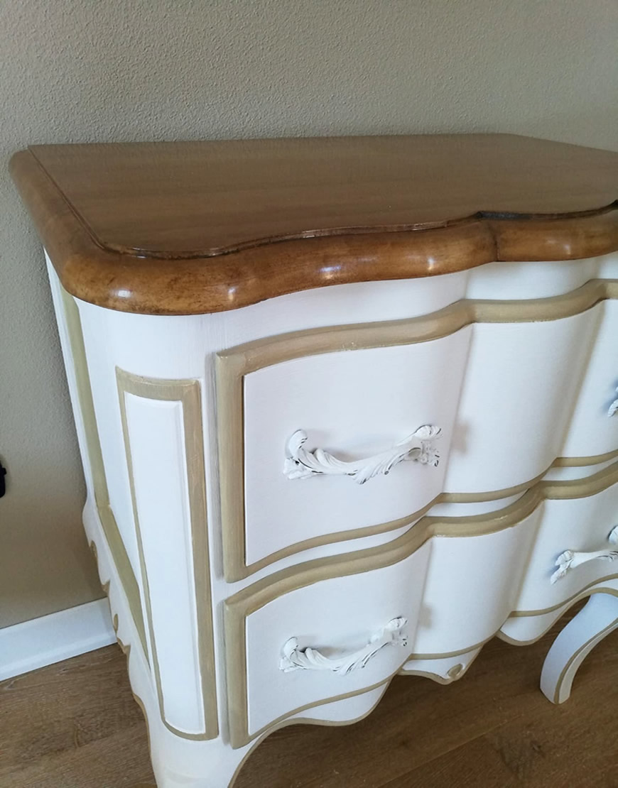 table Comodino provenzale due cassetti