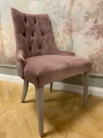 Sedia Sasha schienale capitonne' velluto lavabile rosa