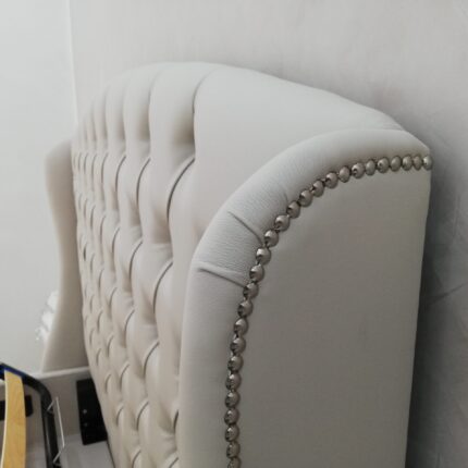 Letto matrimoniale capitonnè con alette (2)