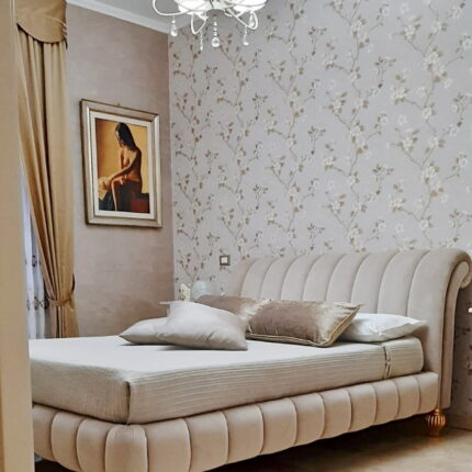 Letto matrimoniale imbottito cuciture verticali in velluto lavabile piedini in foglia oro
