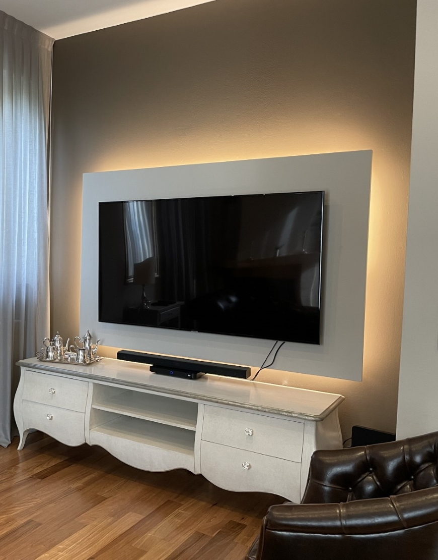 Base Porta Tv sagomata Base Porta Tv sagomata