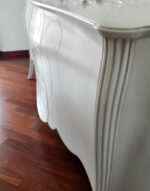 Credenza due ante e tre cassetti